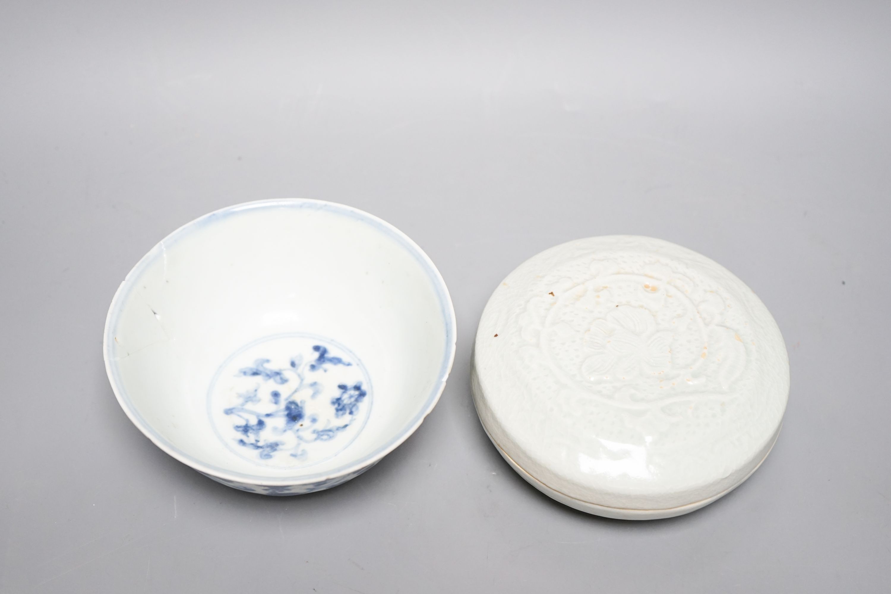 A Chinese blue and white bowl and a Qingbai type box and cover, Ming Dynasty or later Chinese, 15cm